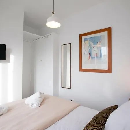Heavenly & Cozy Parisian Flat - Place Voltaire Appartamento *