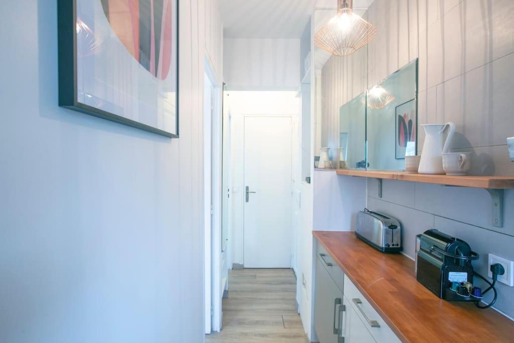 Heavenly & Cozy Parisian Flat - Place Voltaire Parigi